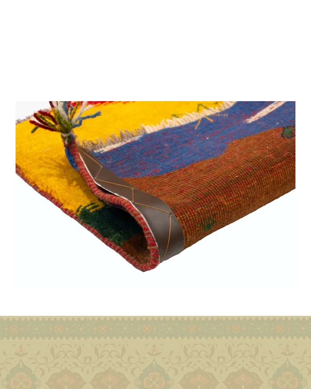 خرید گبه دستباف قشقایی طرح منظره کد 2395 (62 در 40) در اروپا و آمریکا